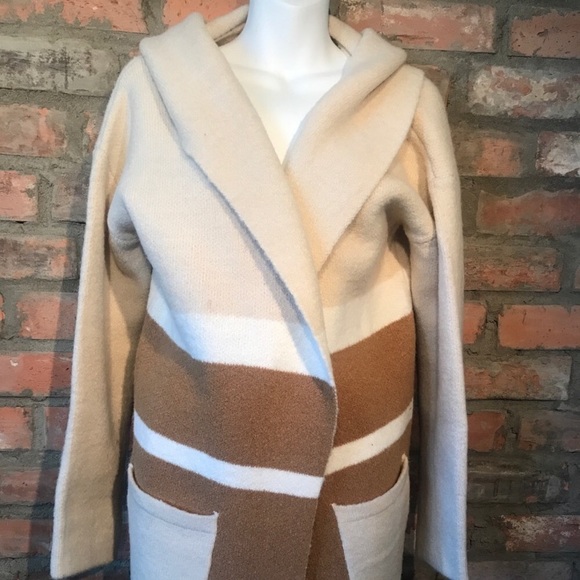 Dress Forum Jackets & Blazers - Tan cream striped cardigan with hood sweater coat m/l